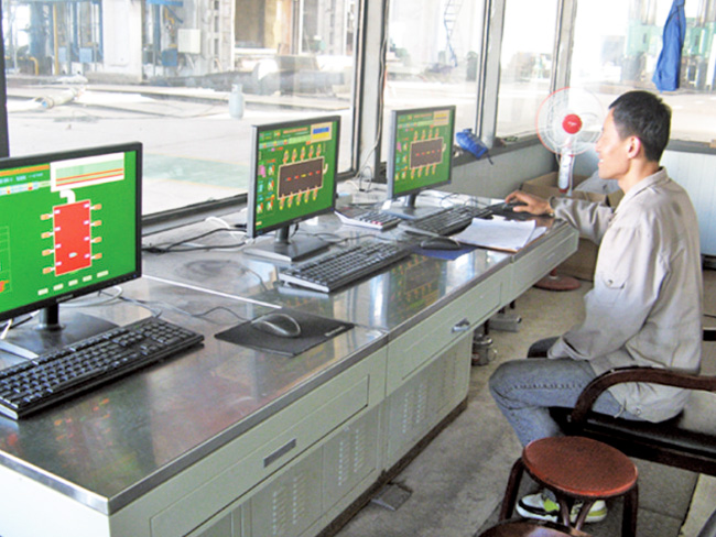 全自動加熱爐、正火爐操作室